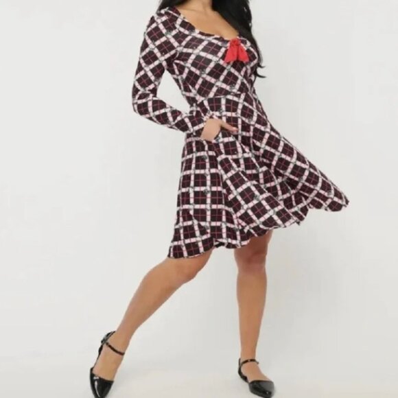 Unique Vintage x Hello Kitty Dress Christmas Size MEDIUM 6/8 New NWT - Picture 3 of 13